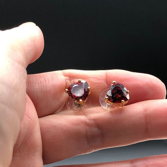 Rhinestone Heart Earrings 10mm Red Crystals Gold Tone Setting Studs - Picture 8 of 8